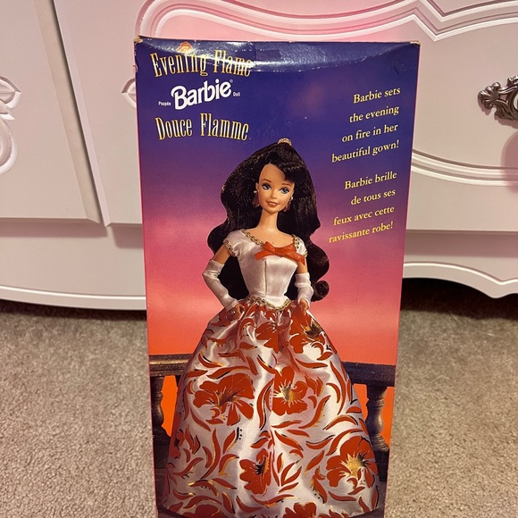 Special edition evening flame Barbie new in box - Picture 2 of 3